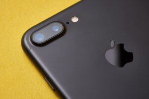 Should I Buy Refurbished iPhone?